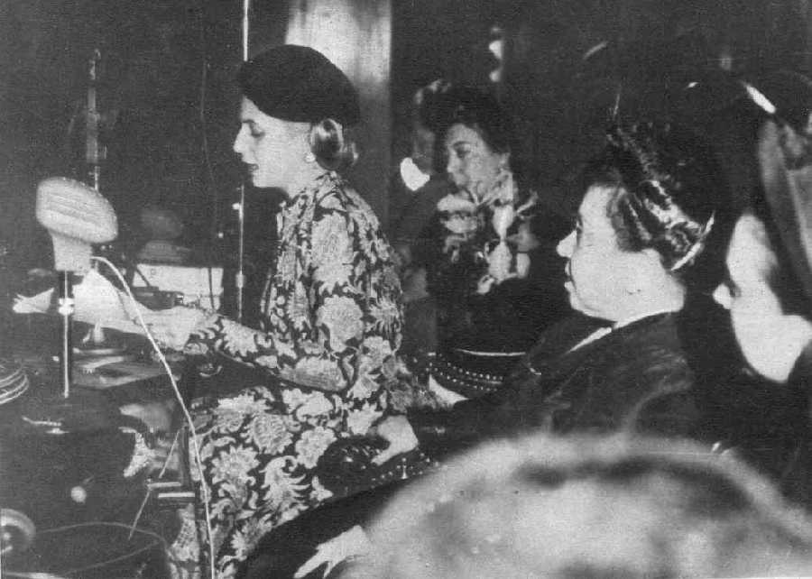 EVA PERON EN DISCURSOS