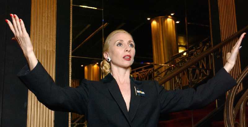 ELEONORA CASSANO COMO EVA PERON