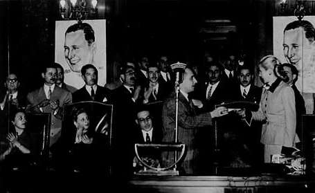 INSTANTANEAS DE EVITA